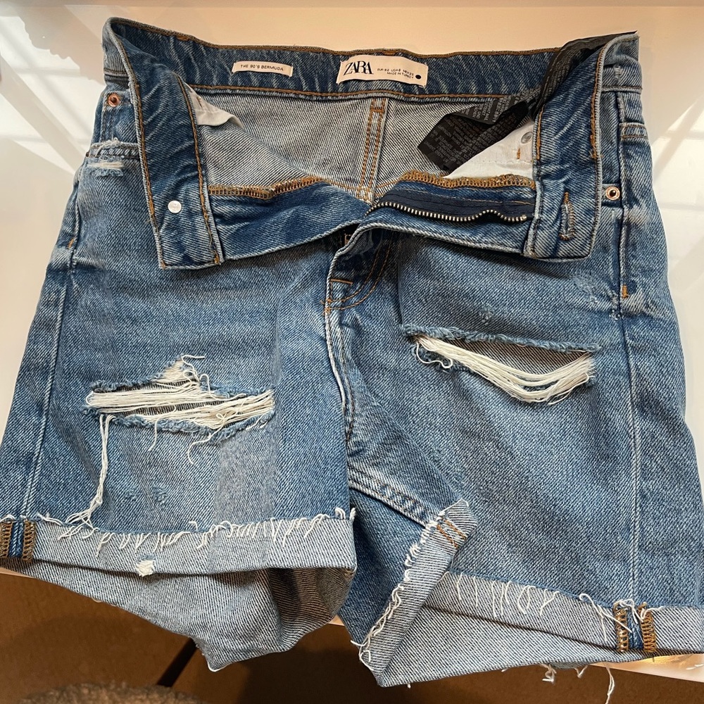 Zara 90s Bermuda shorts size 0